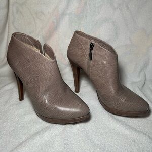 Alexandre Birman Fox Genuine Leather Stiletto Booties Women's 10.5 Side Zip